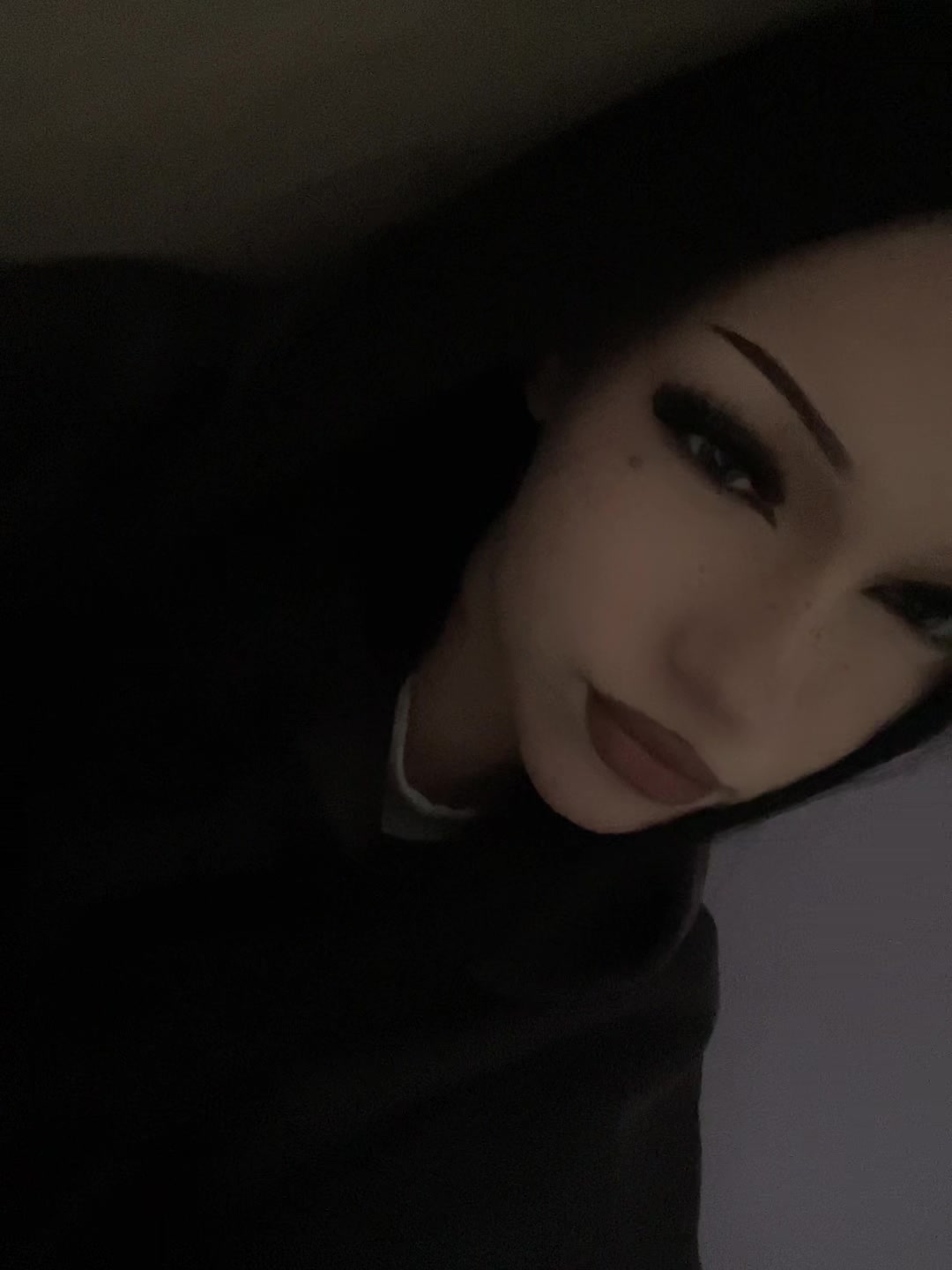 @дуня👅