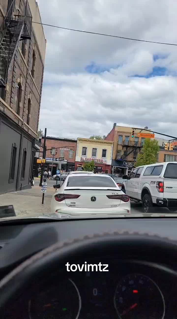 @Tovimtz