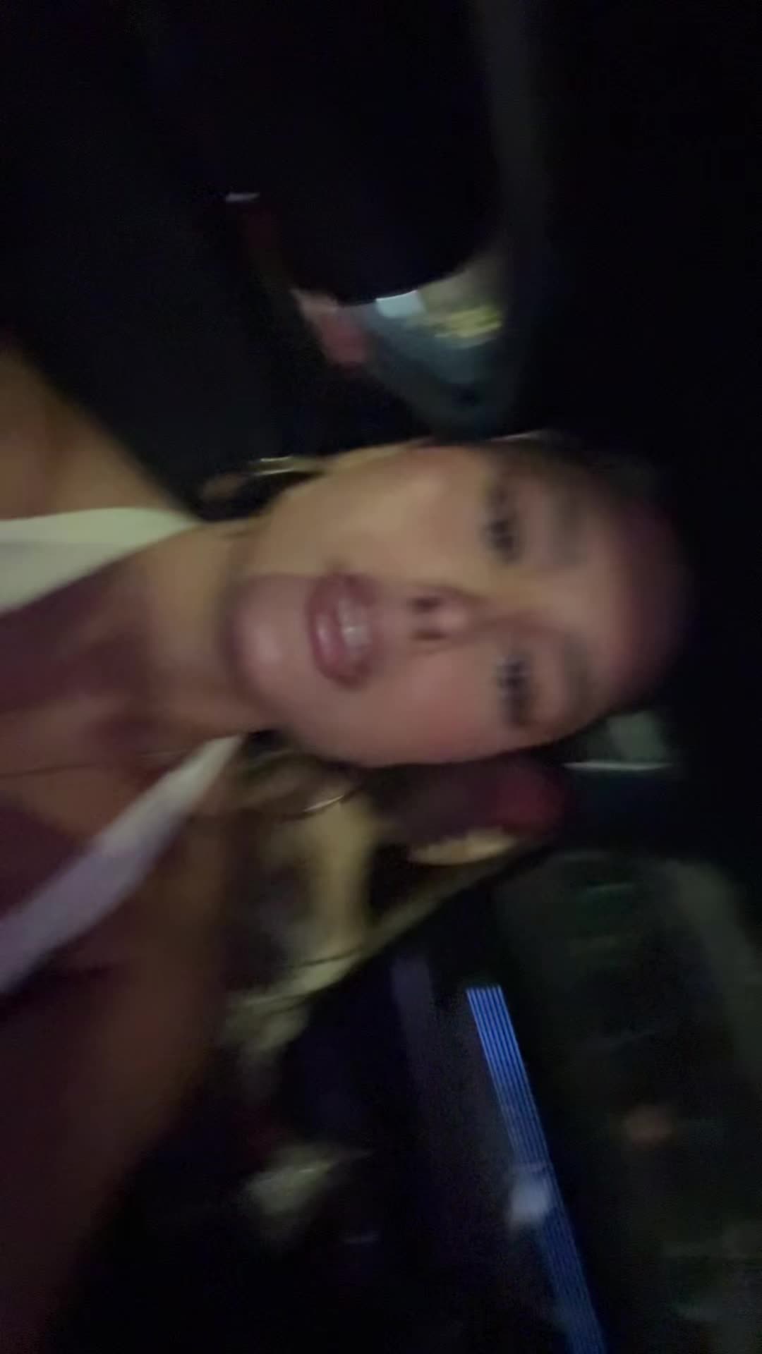@anamaria