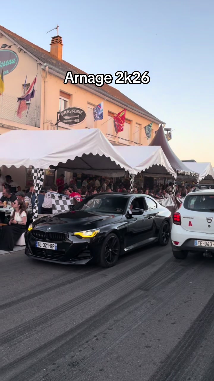 @Dark_m240i