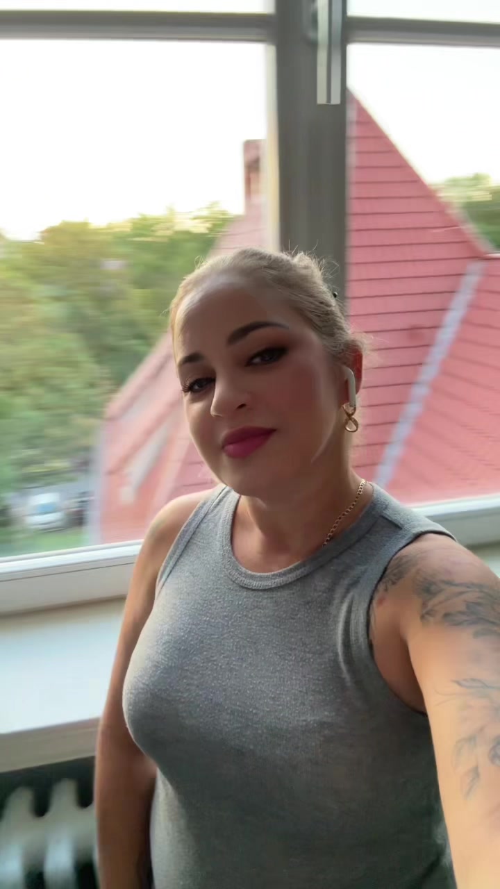 @lunalatina28
