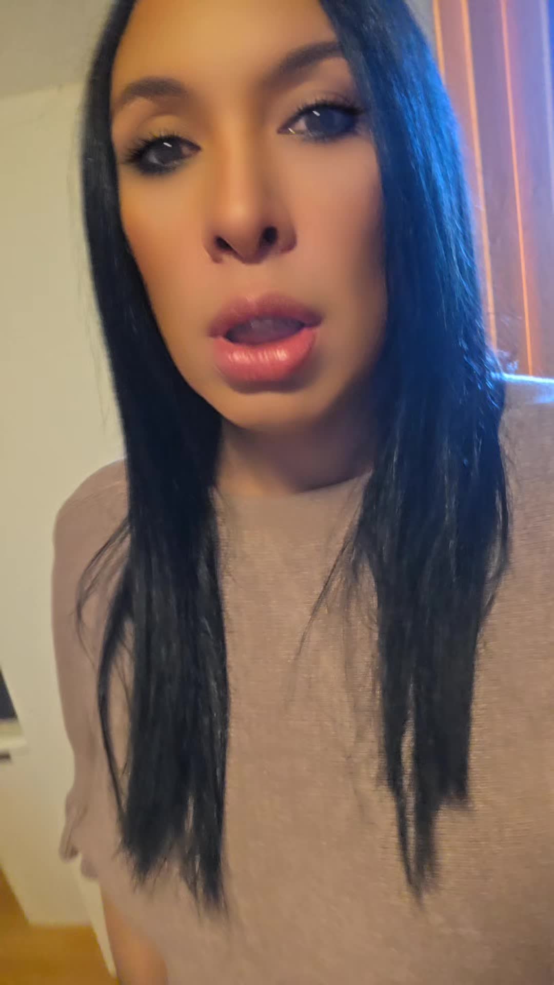 @nicolereyes2222