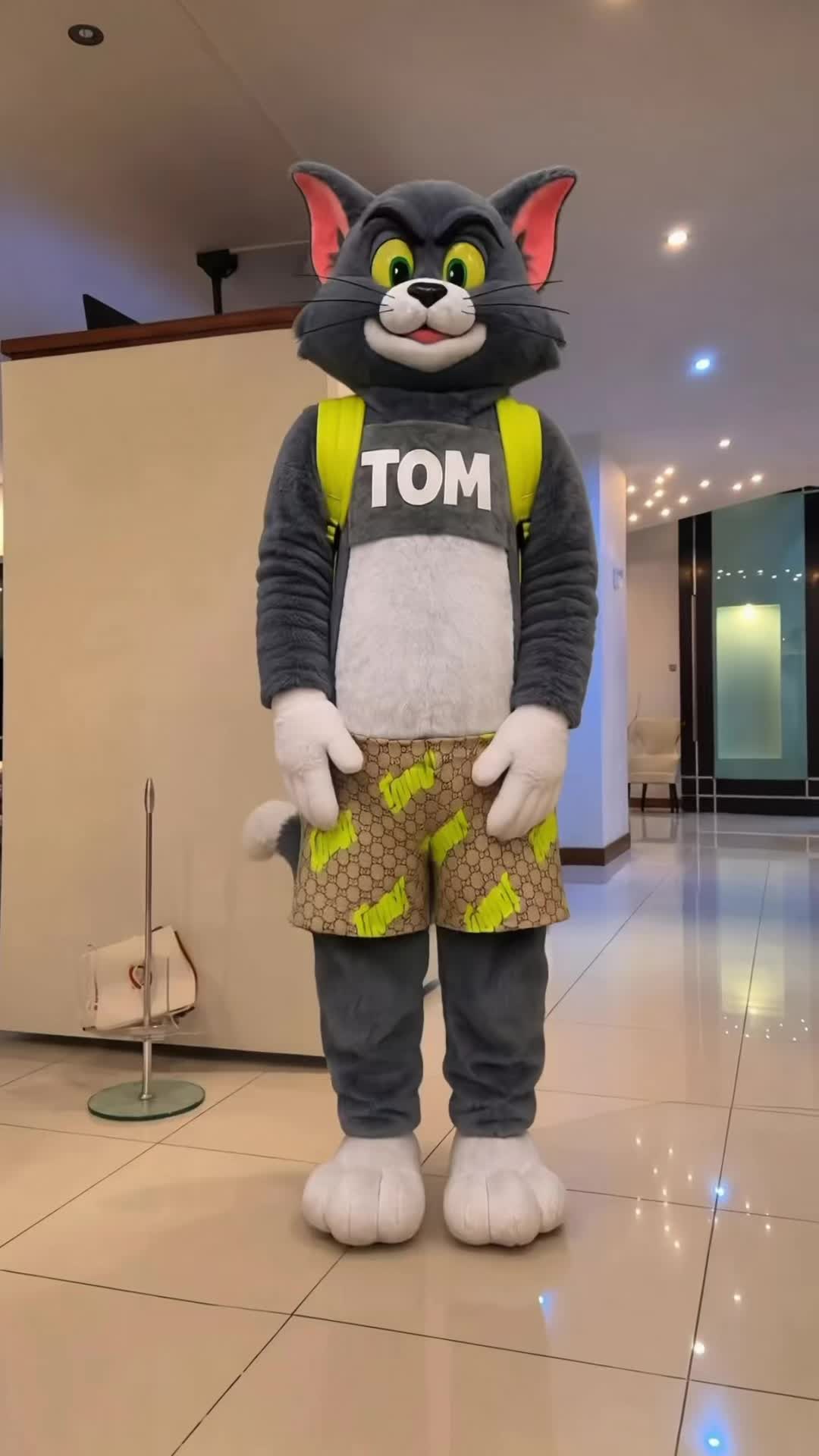 @TOM 🪤😺