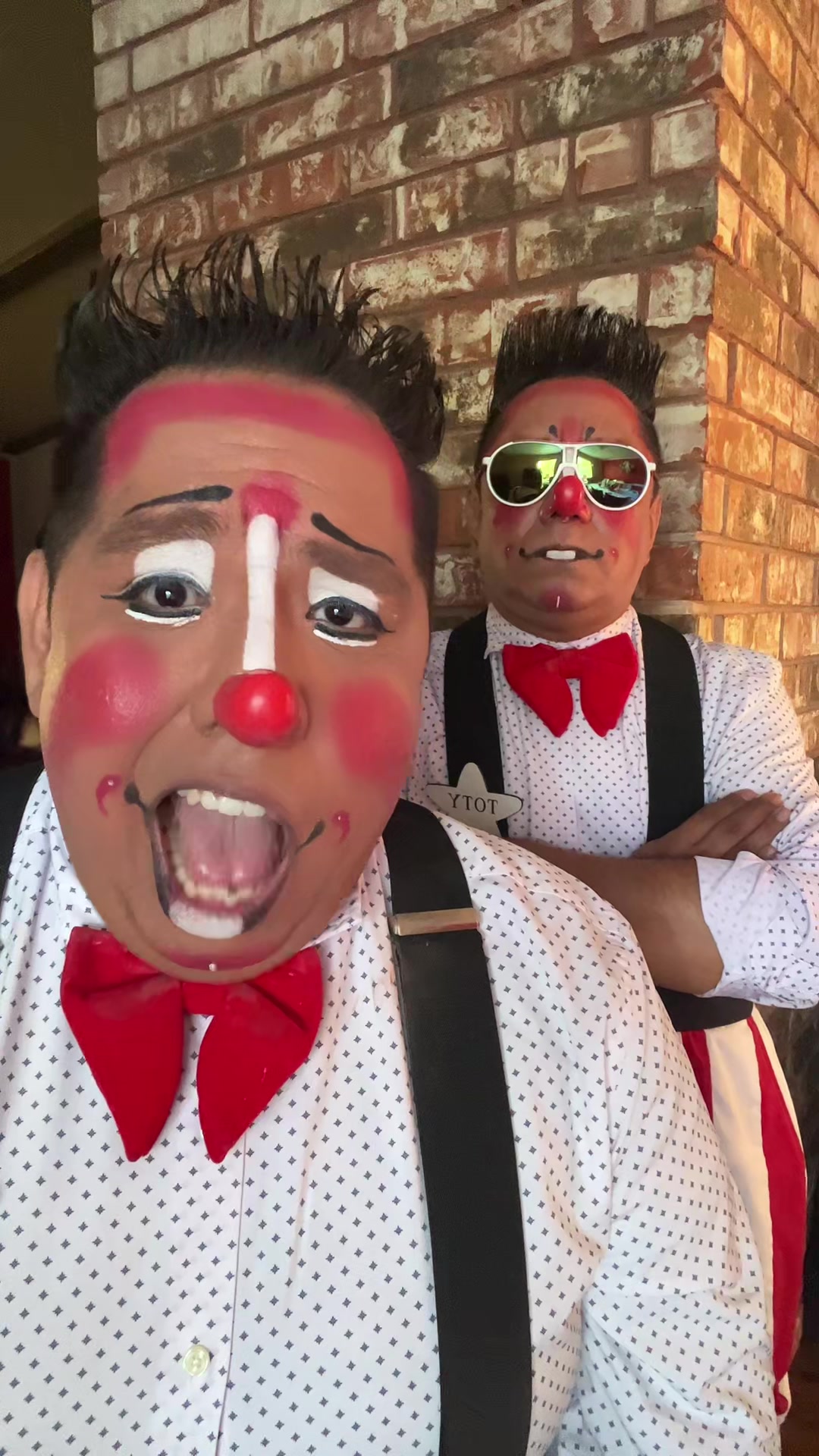 @Toty & Andy the Clowns