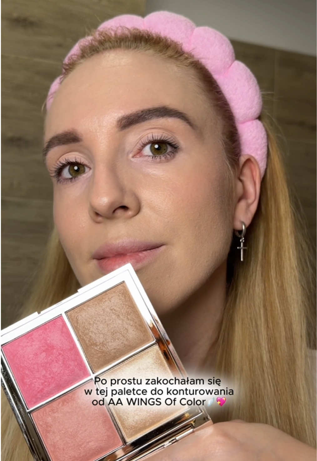 @Miss Vikki Vibes