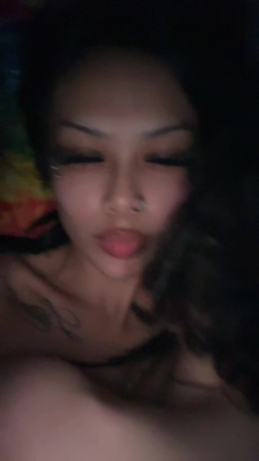 @⃟