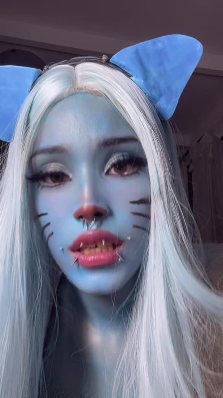 @♱ 𝕸𝖗𝖘. 𝕭𝖔𝖒𝖇𝖆𝖘𝖙𝖎𝖈 ♱