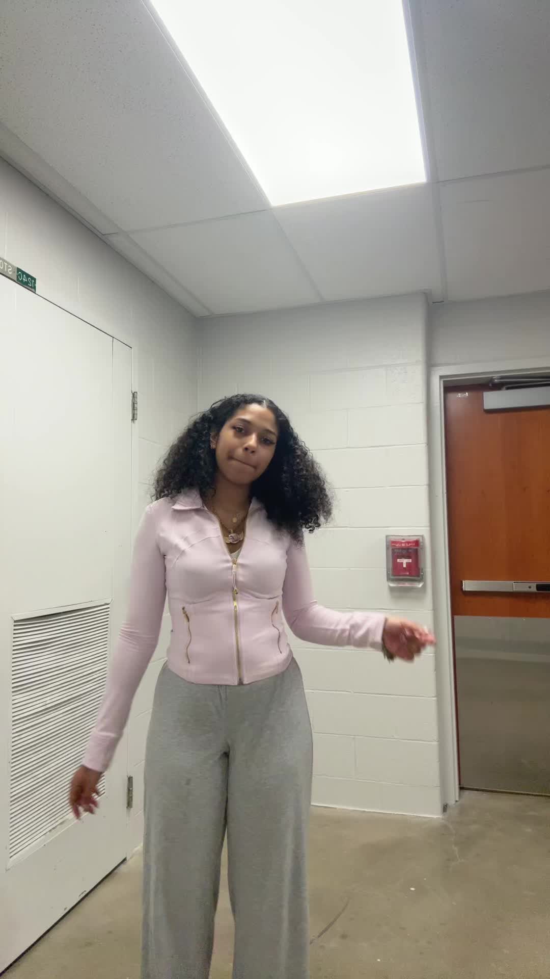@lonelylightskin