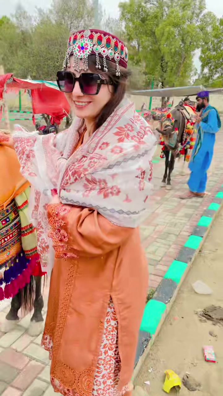 @sania khan