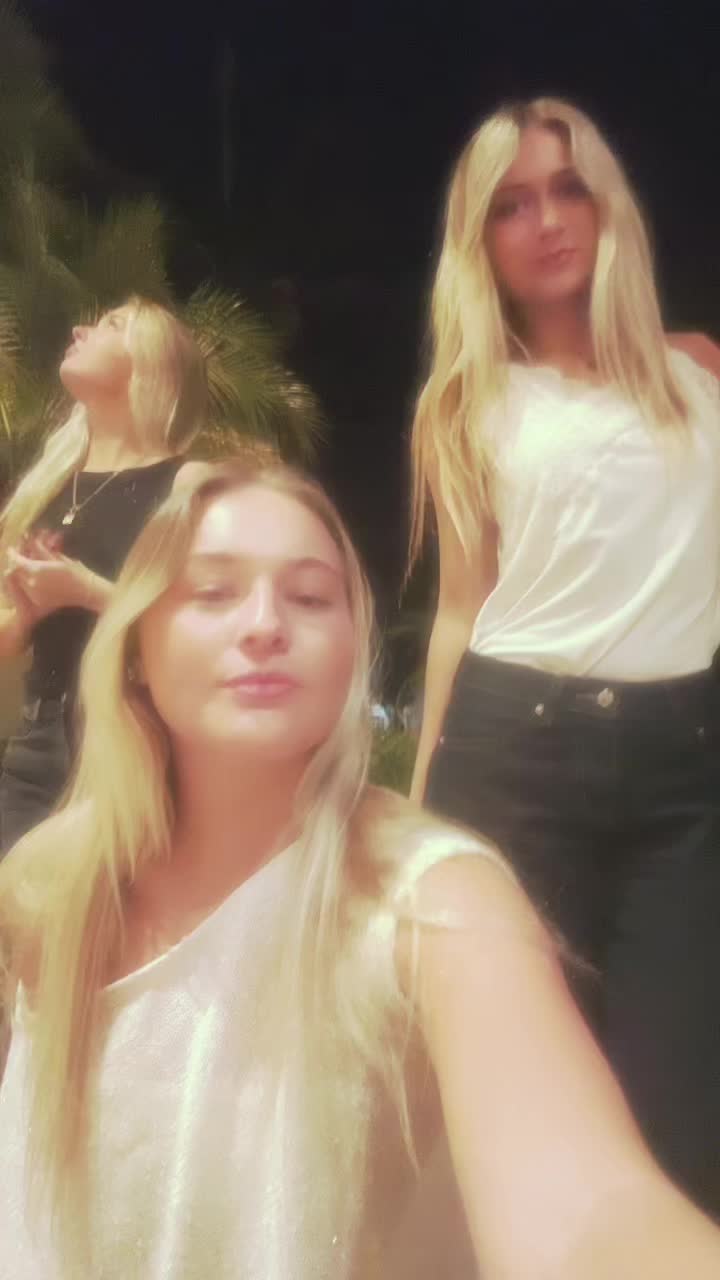 @Hollyn J