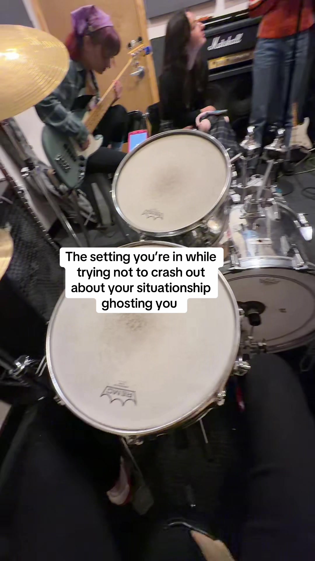 @Laura June🥁