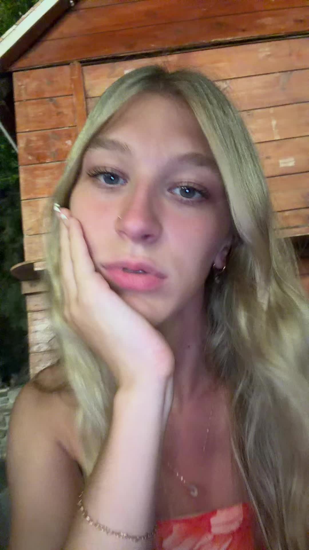 @chloey