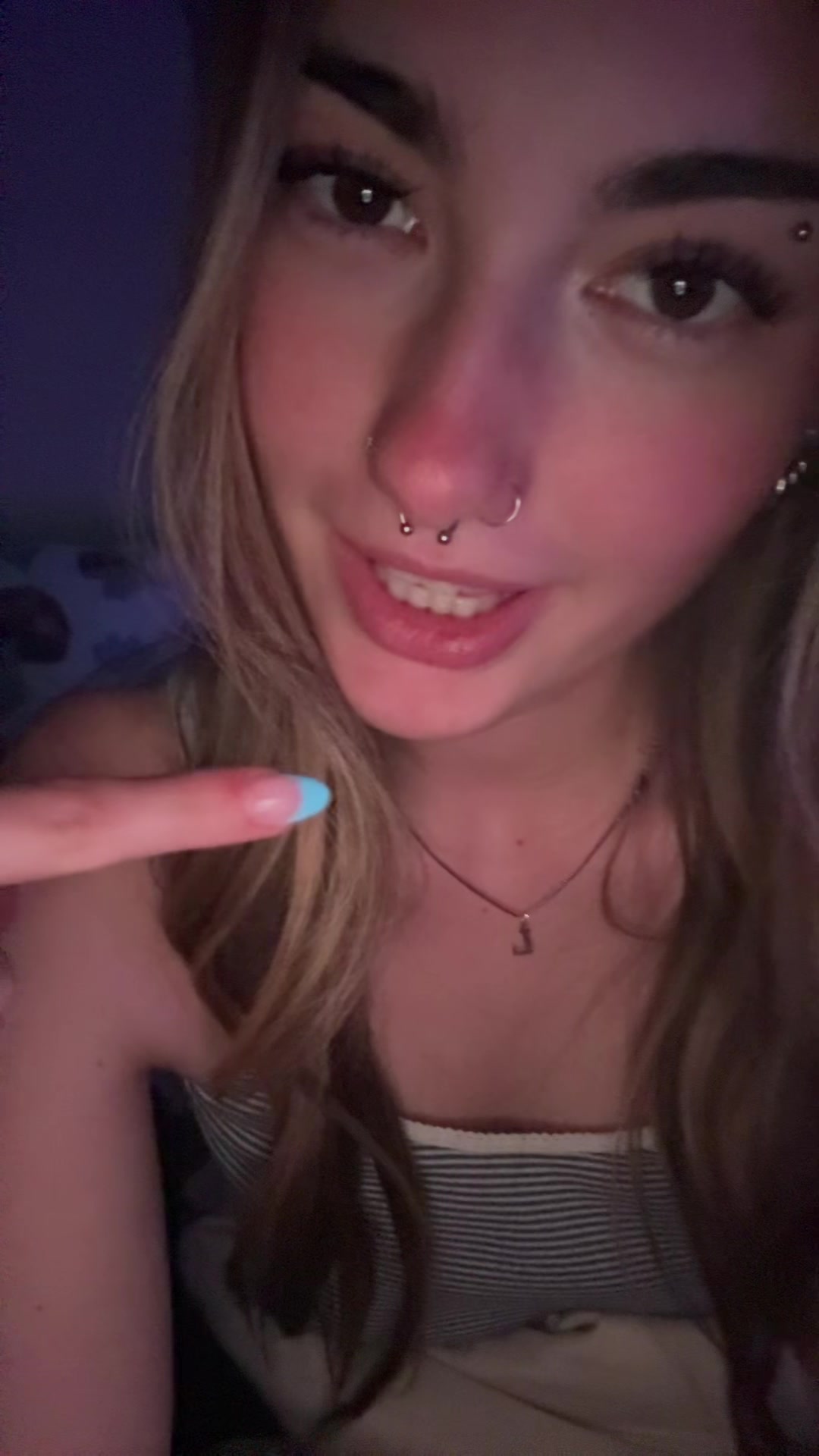 @lily j