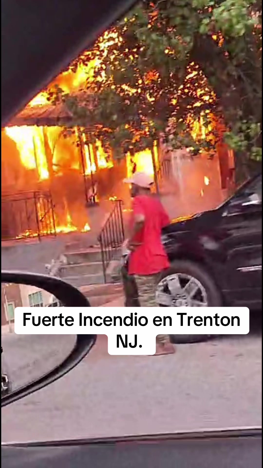@Somos Latinos