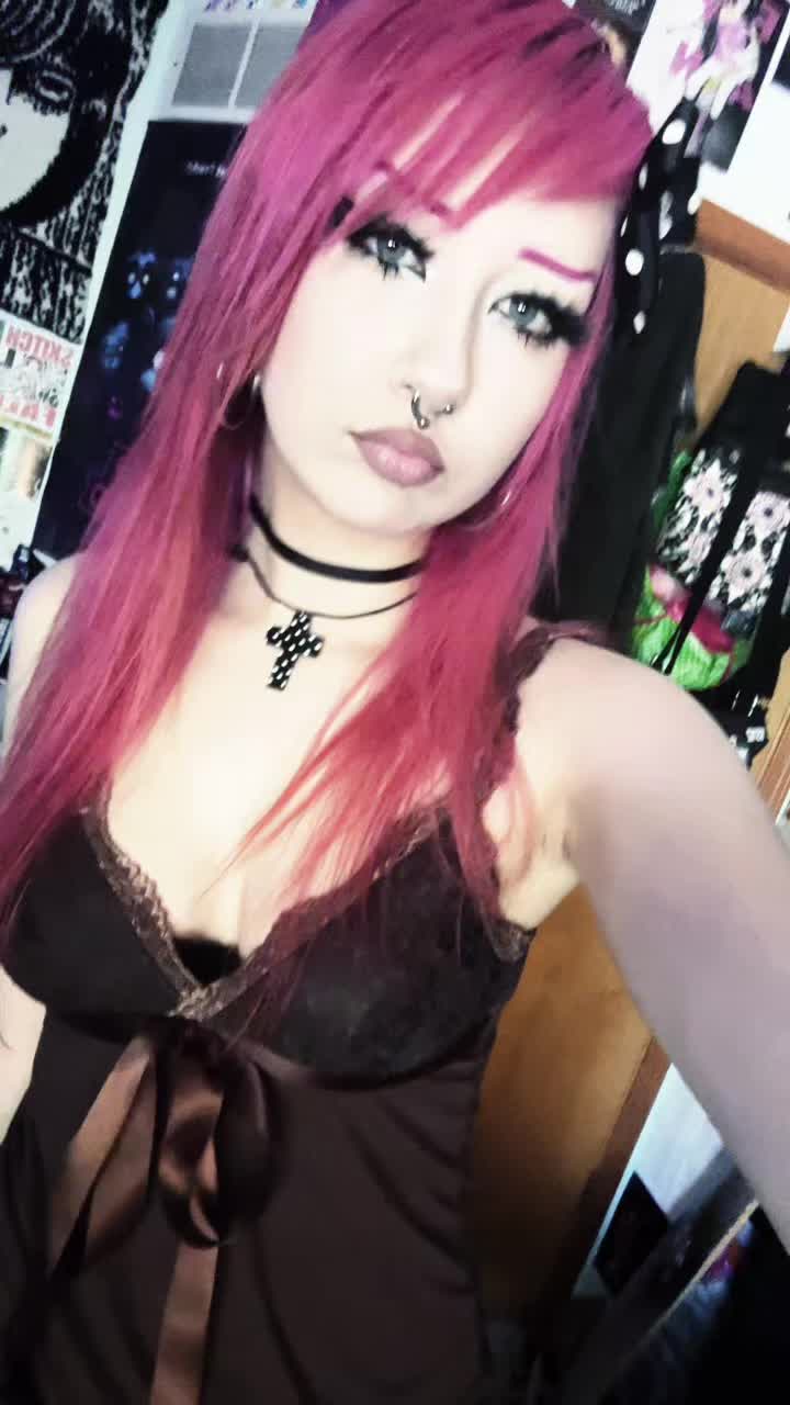 @˚⊹ 𝐡𝐞𝐥𝐞𝐧𝐚 ֺ۪ ✦˚