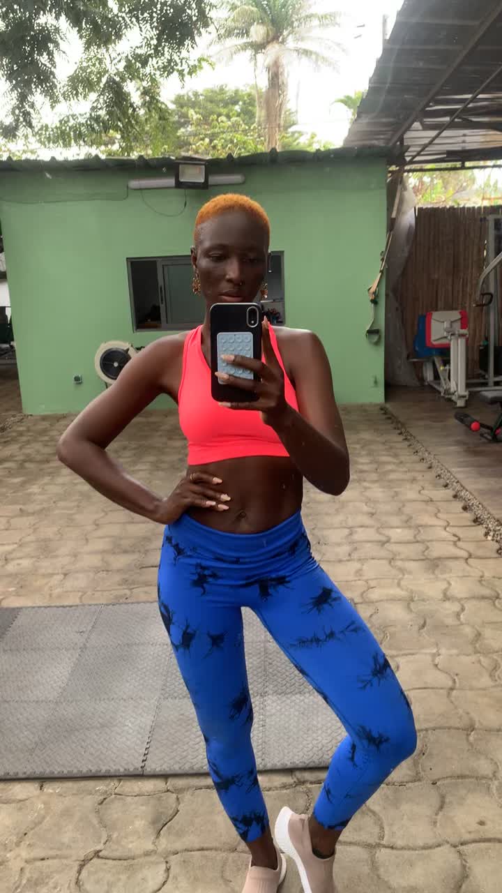 @Missblack🍫 🇨🇮