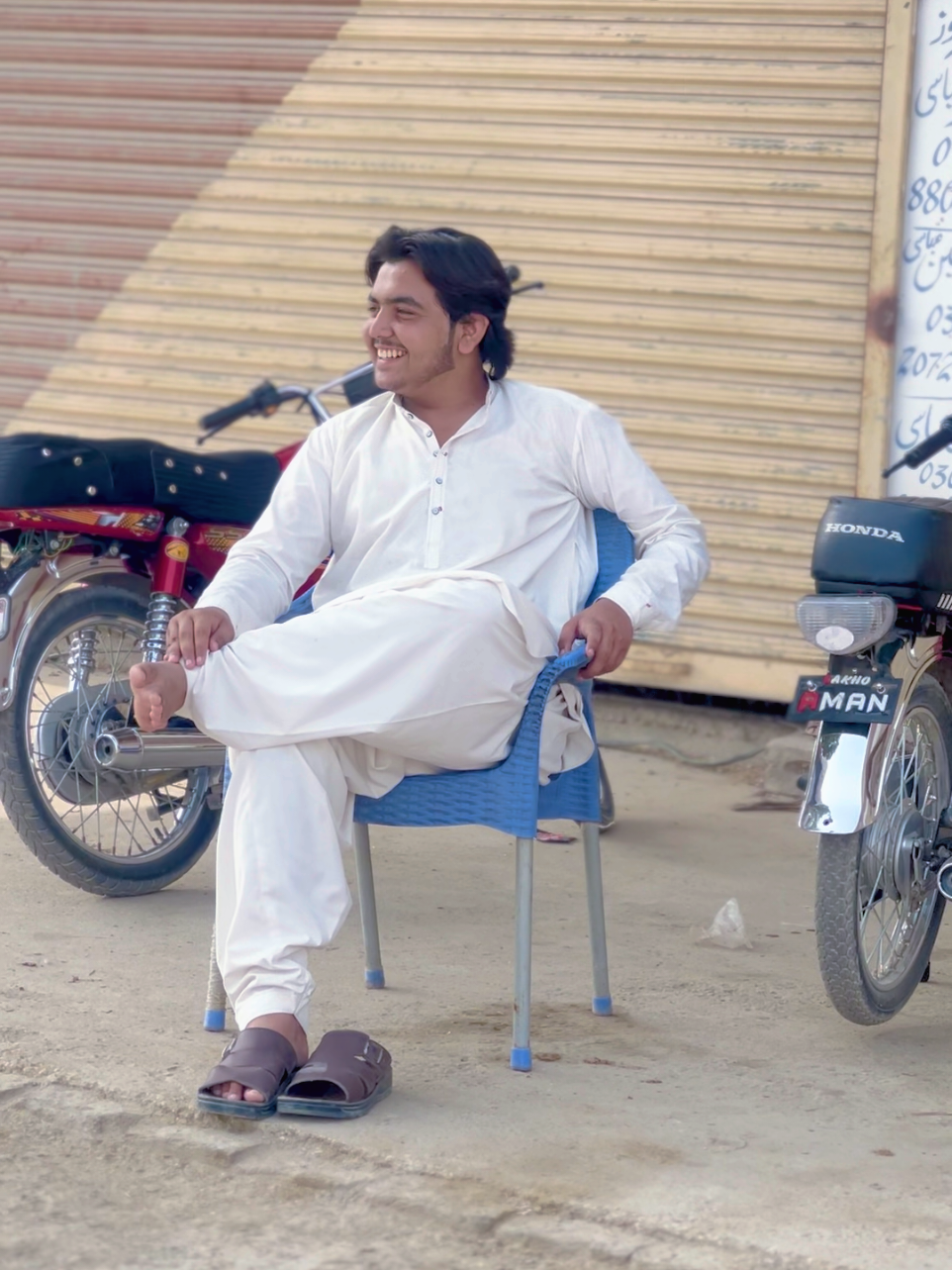 @MUZAMIL TAGAR
