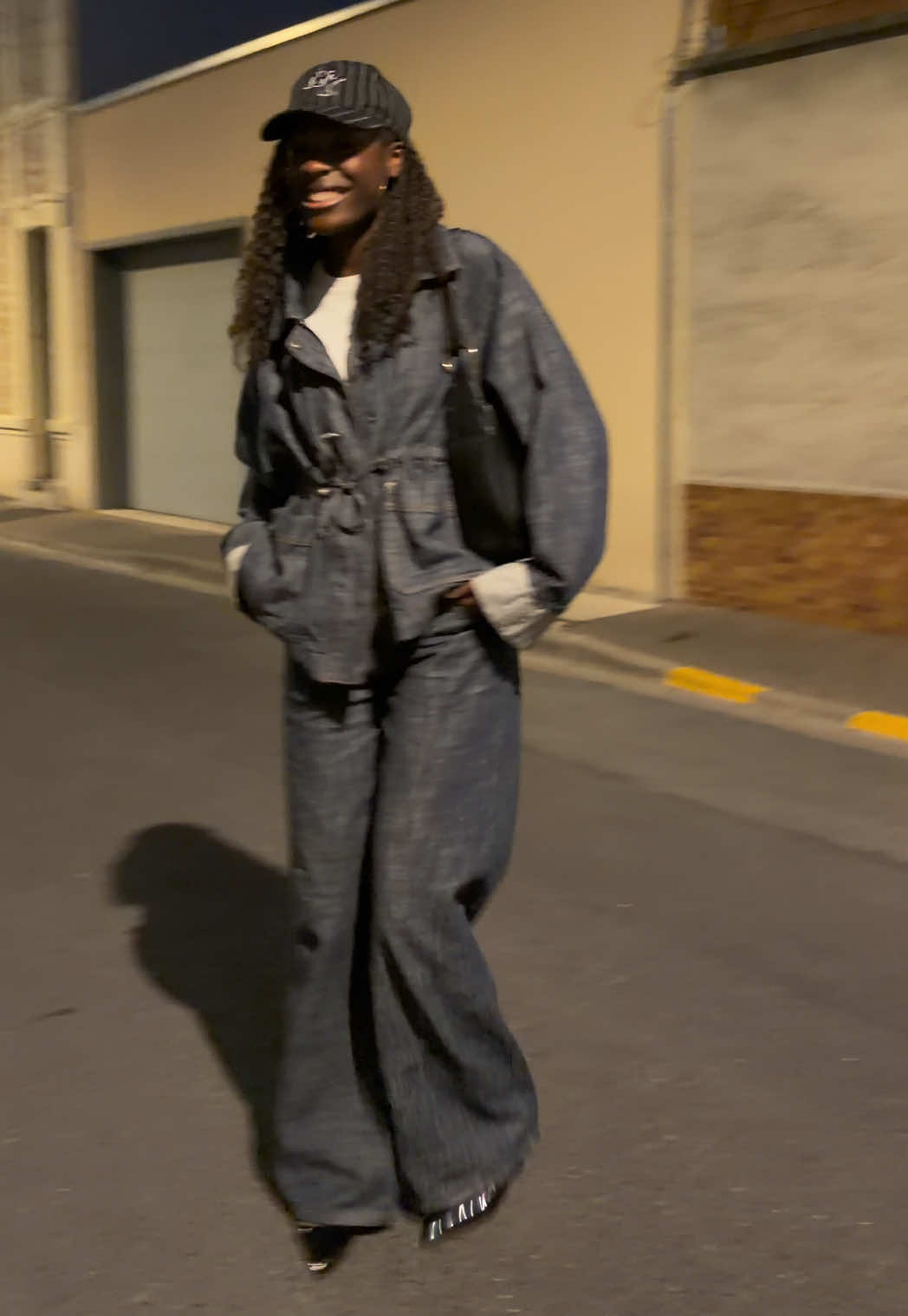 @3b0ny
