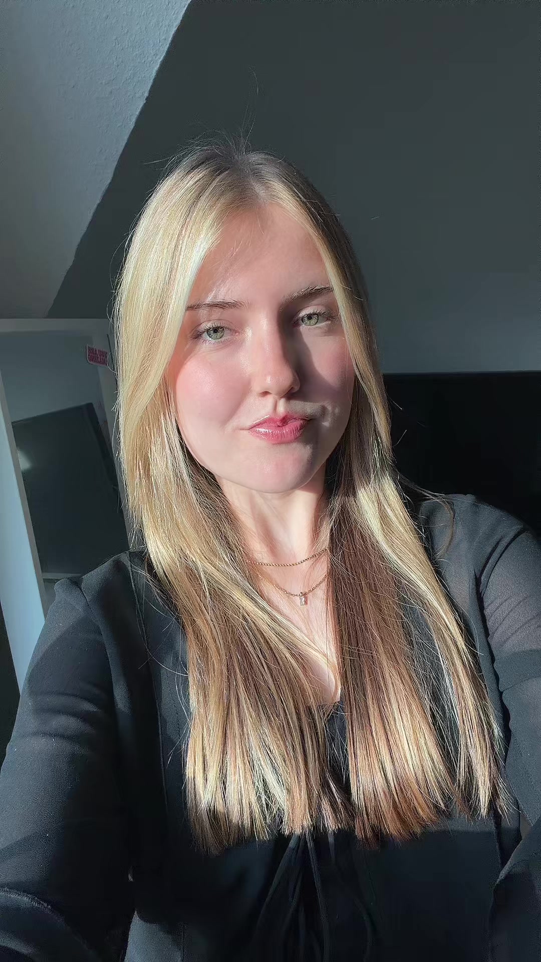 @𝐒𝐨𝐩𝐡𝐢𝐚
