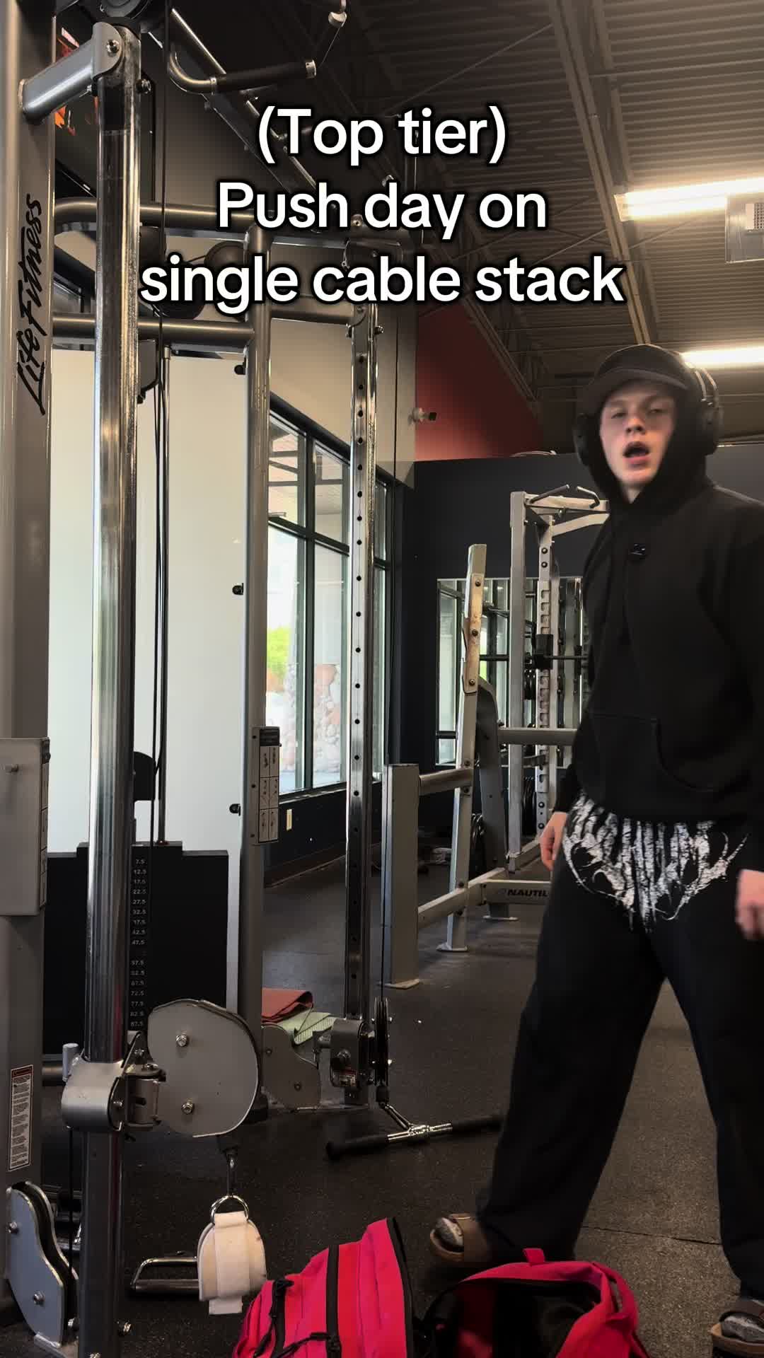 @SmallguyHenry