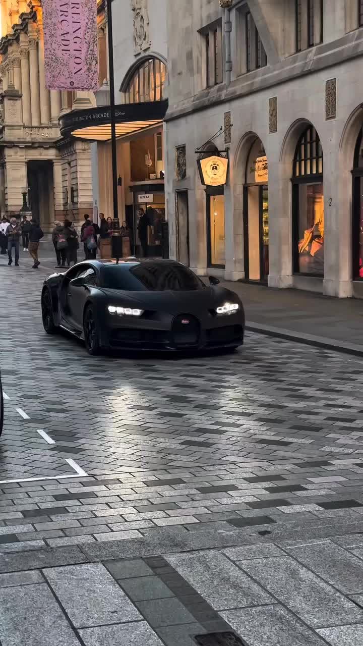 @Elite Supercars
