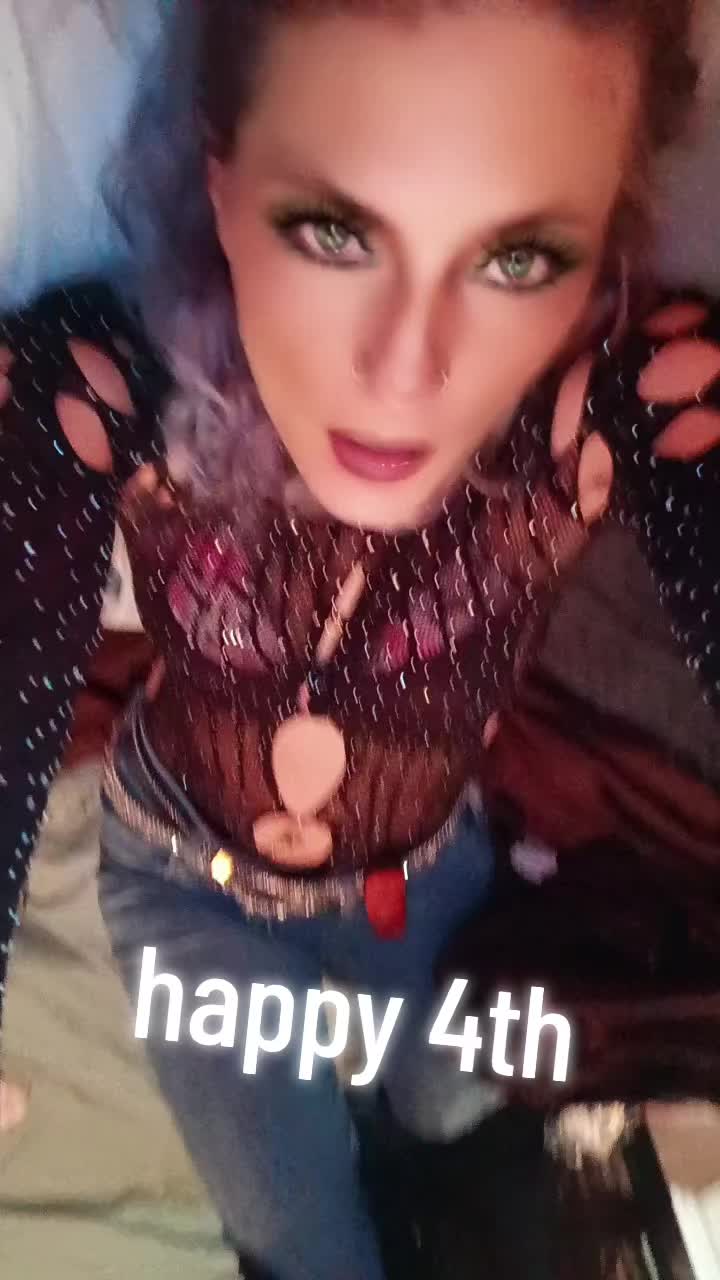 @hisqueen