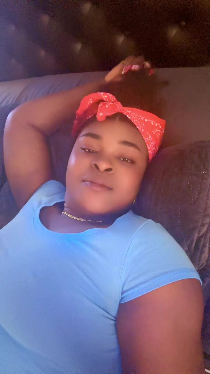 @Laraine de Jean02$