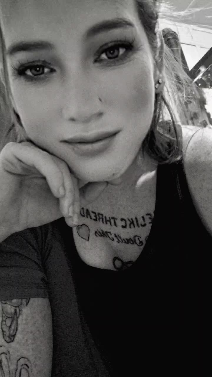 @SimplyLizzy93