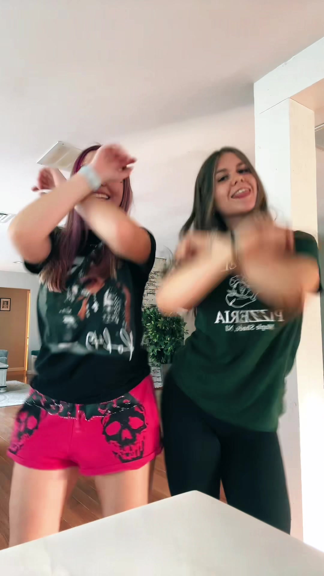 @leah