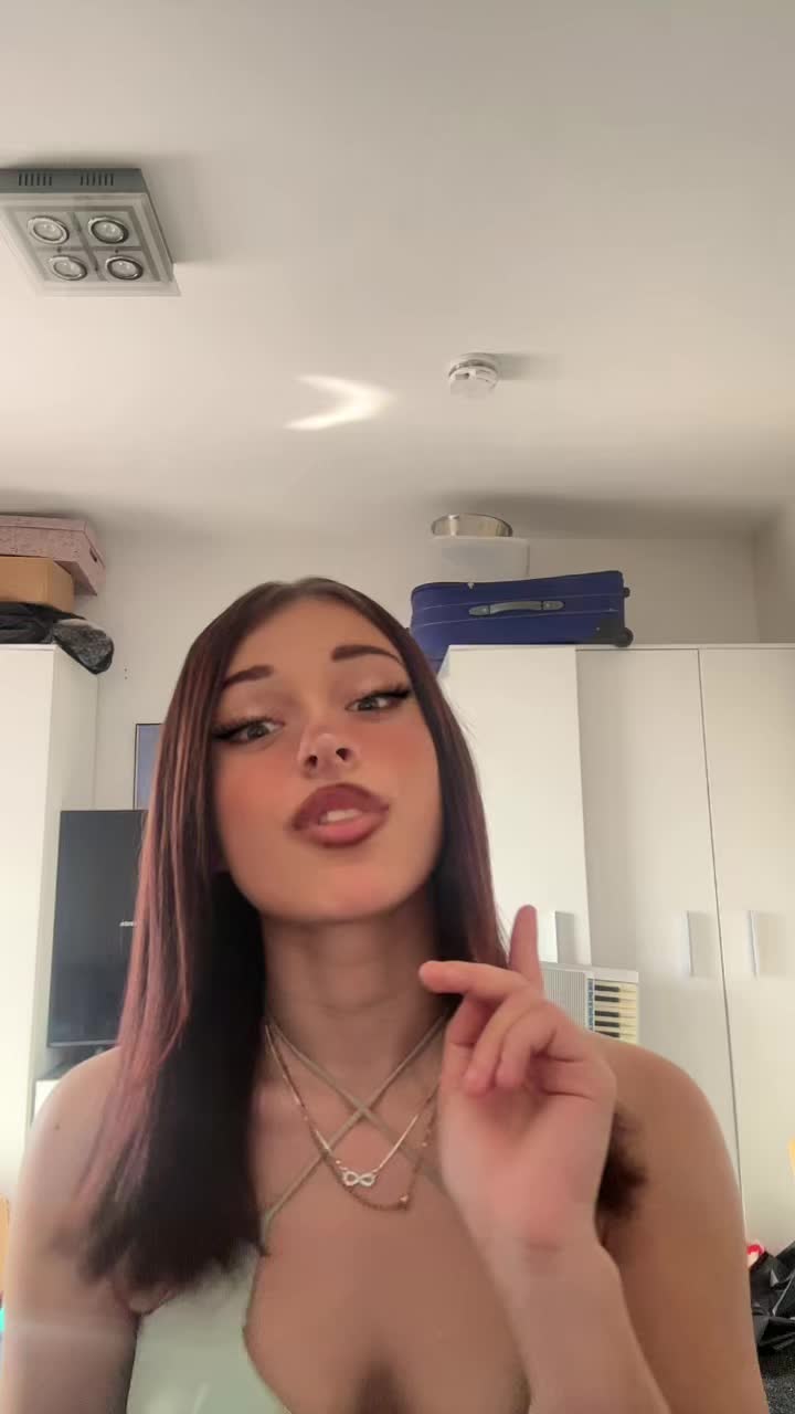 @Aylin🇦🇫