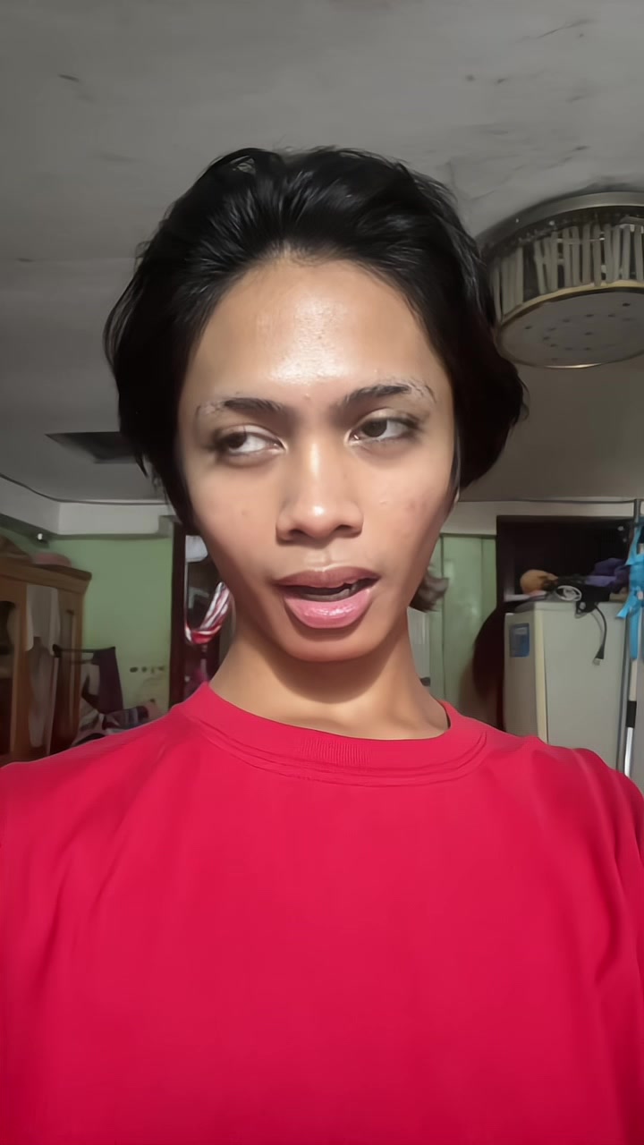 @ur.gurl_zxn