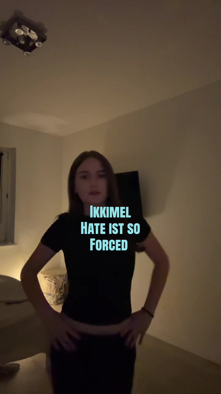 @julia