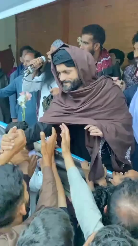 @باغی 🍁🚩