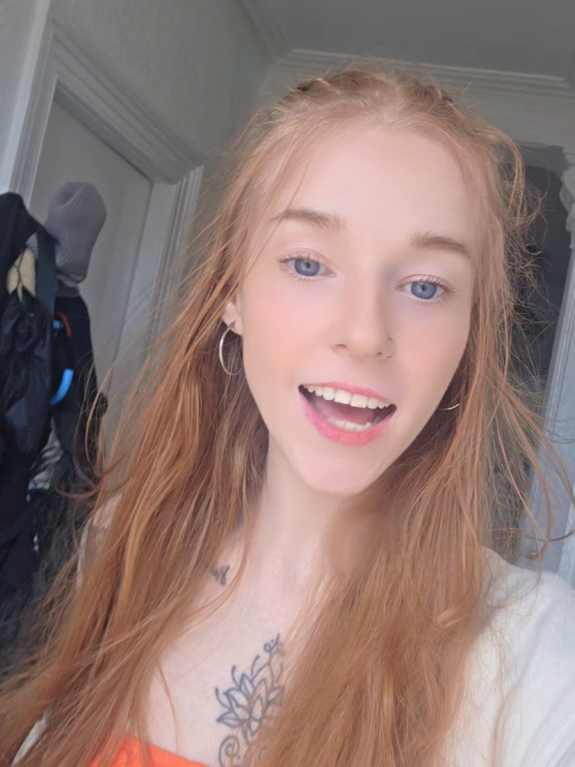 @LilRedCanvas