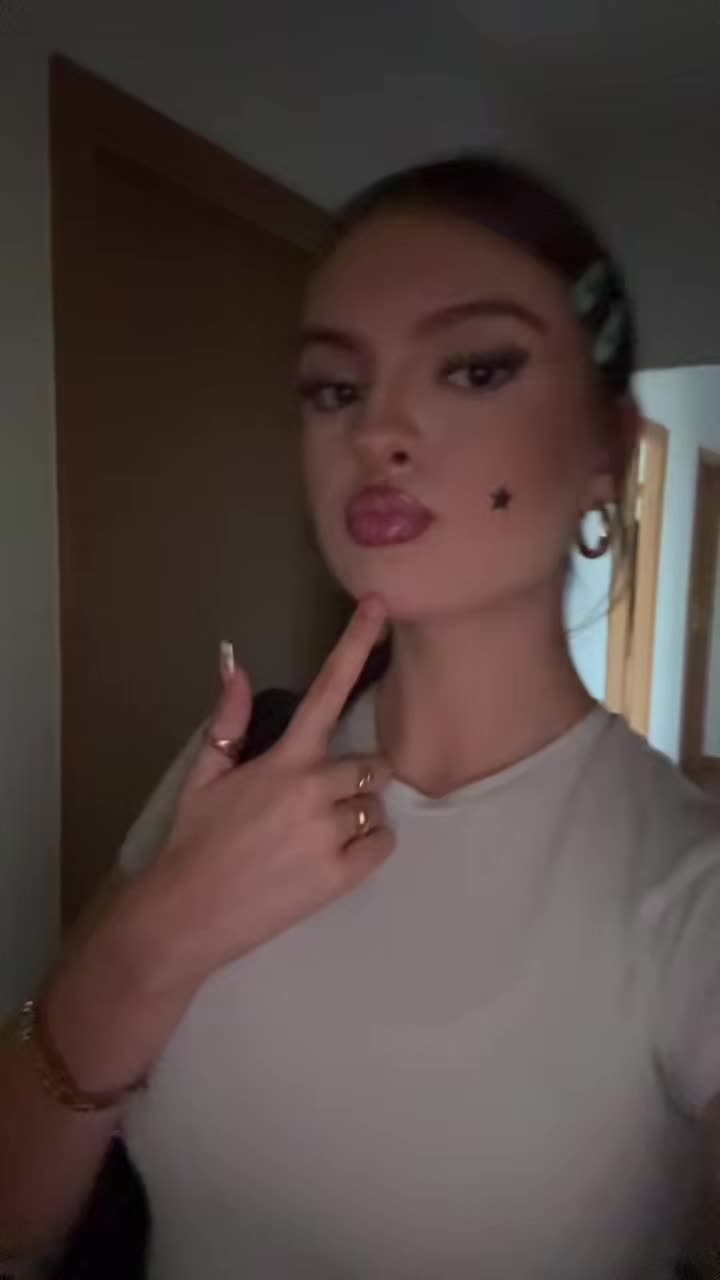 @𝐒𝐀𝐍𝐄𝐋𝐋𝐀 ☆