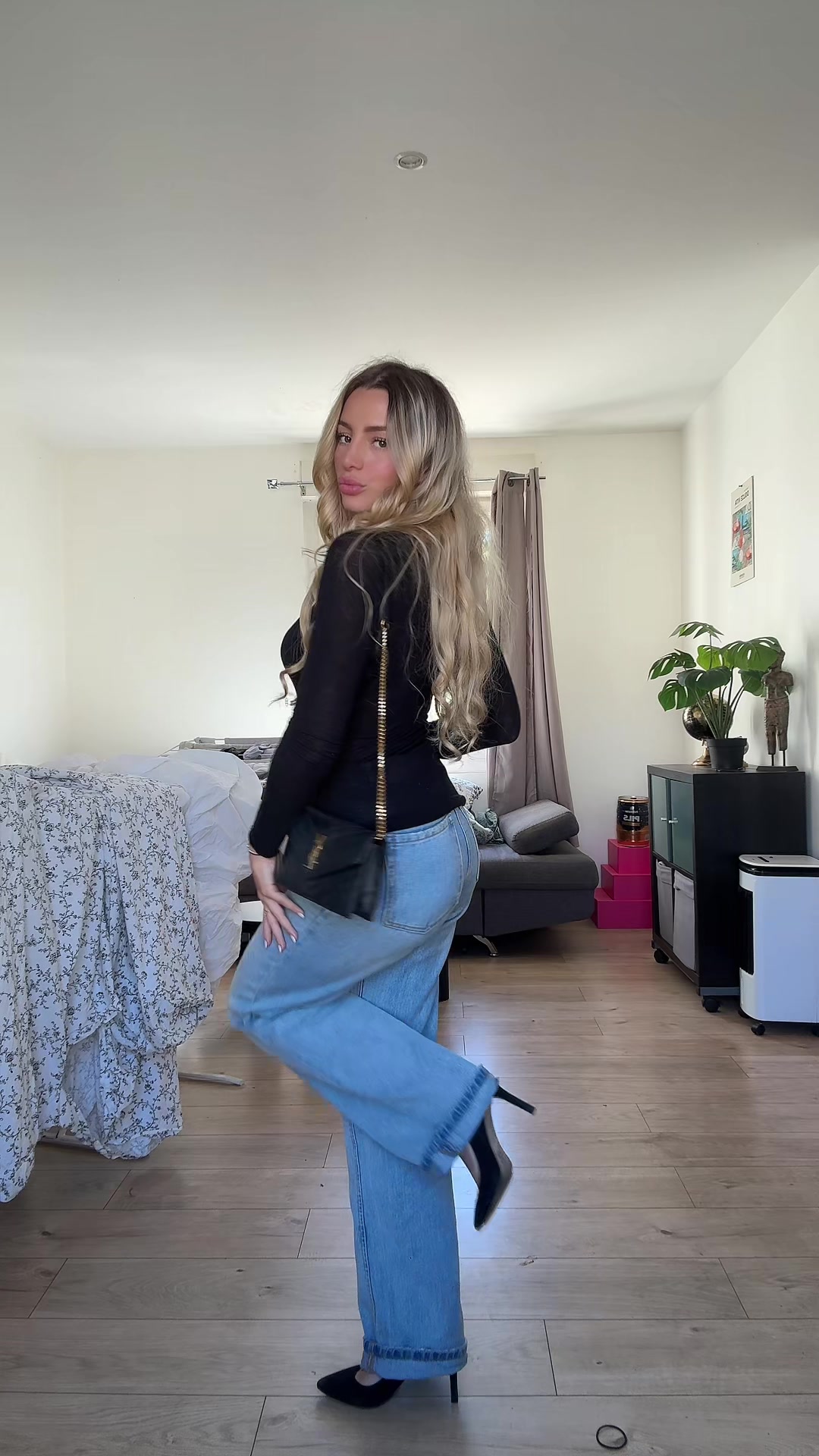 @lilouuguenaire