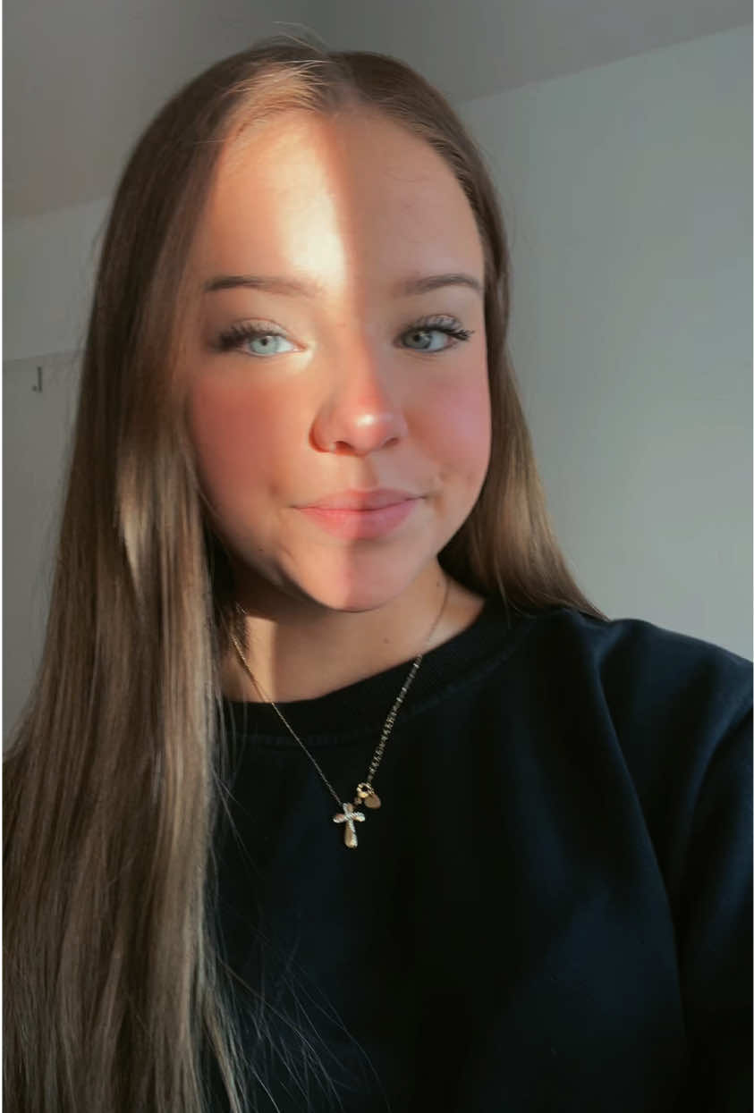 @𝓵𝓮𝓪❦
