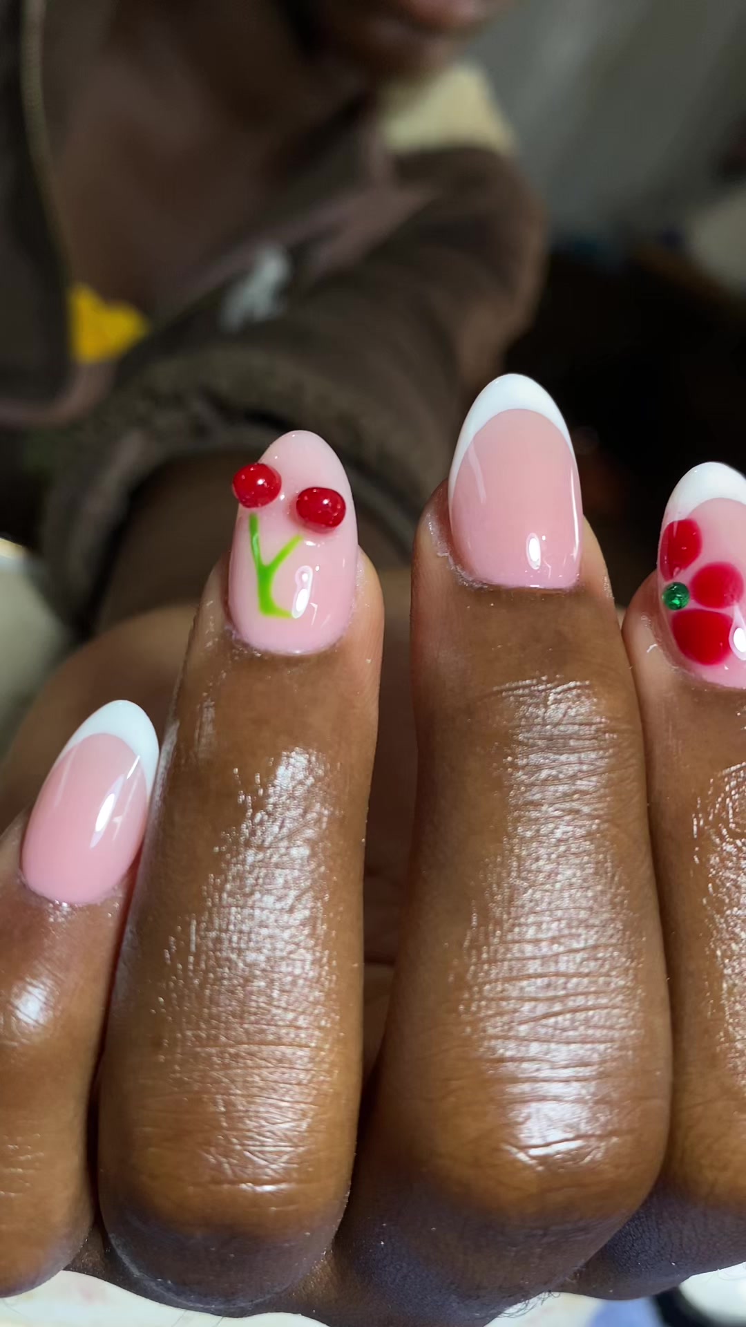 @NKM nail’s Maman na conteneur