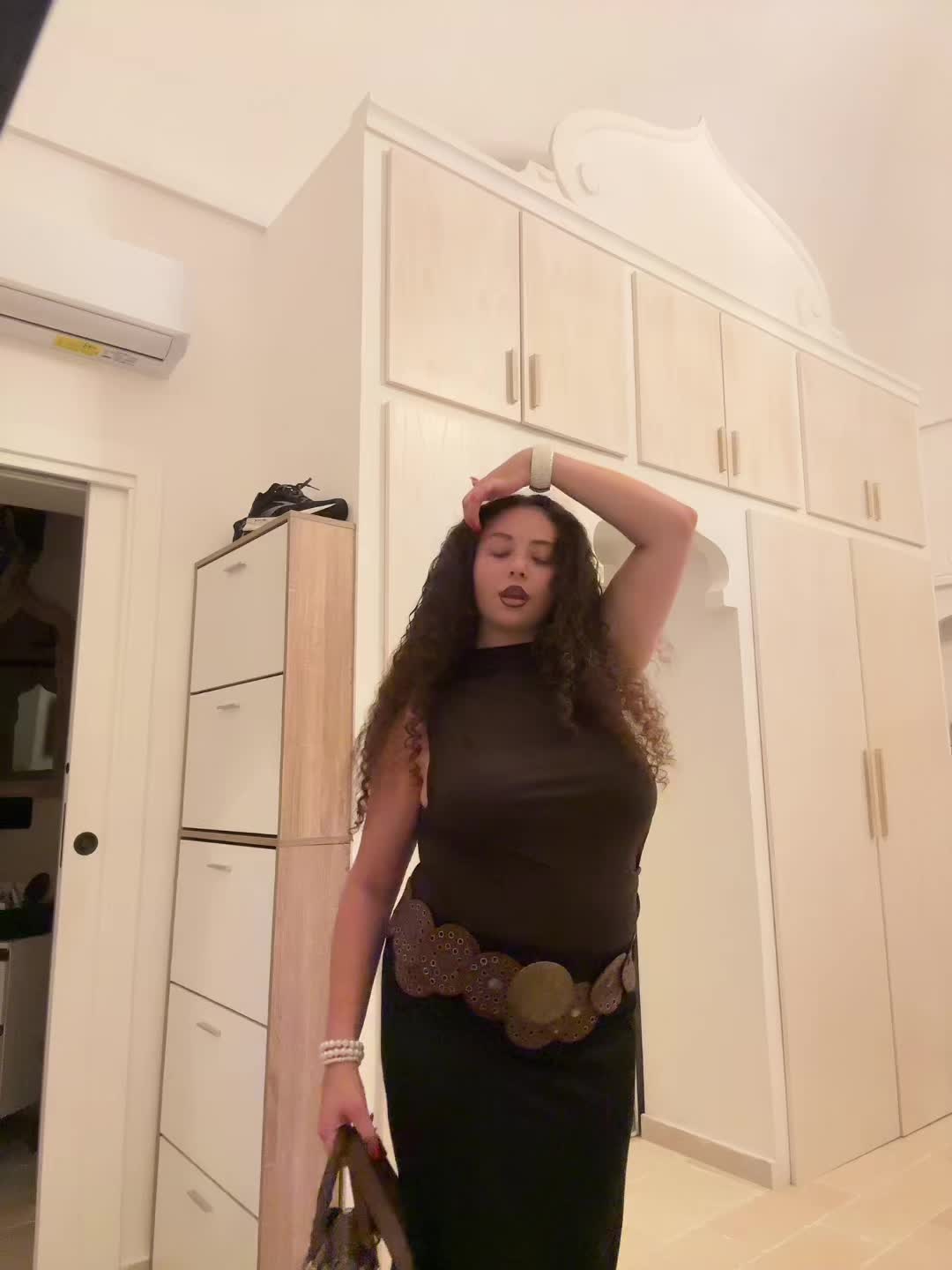 @🦂