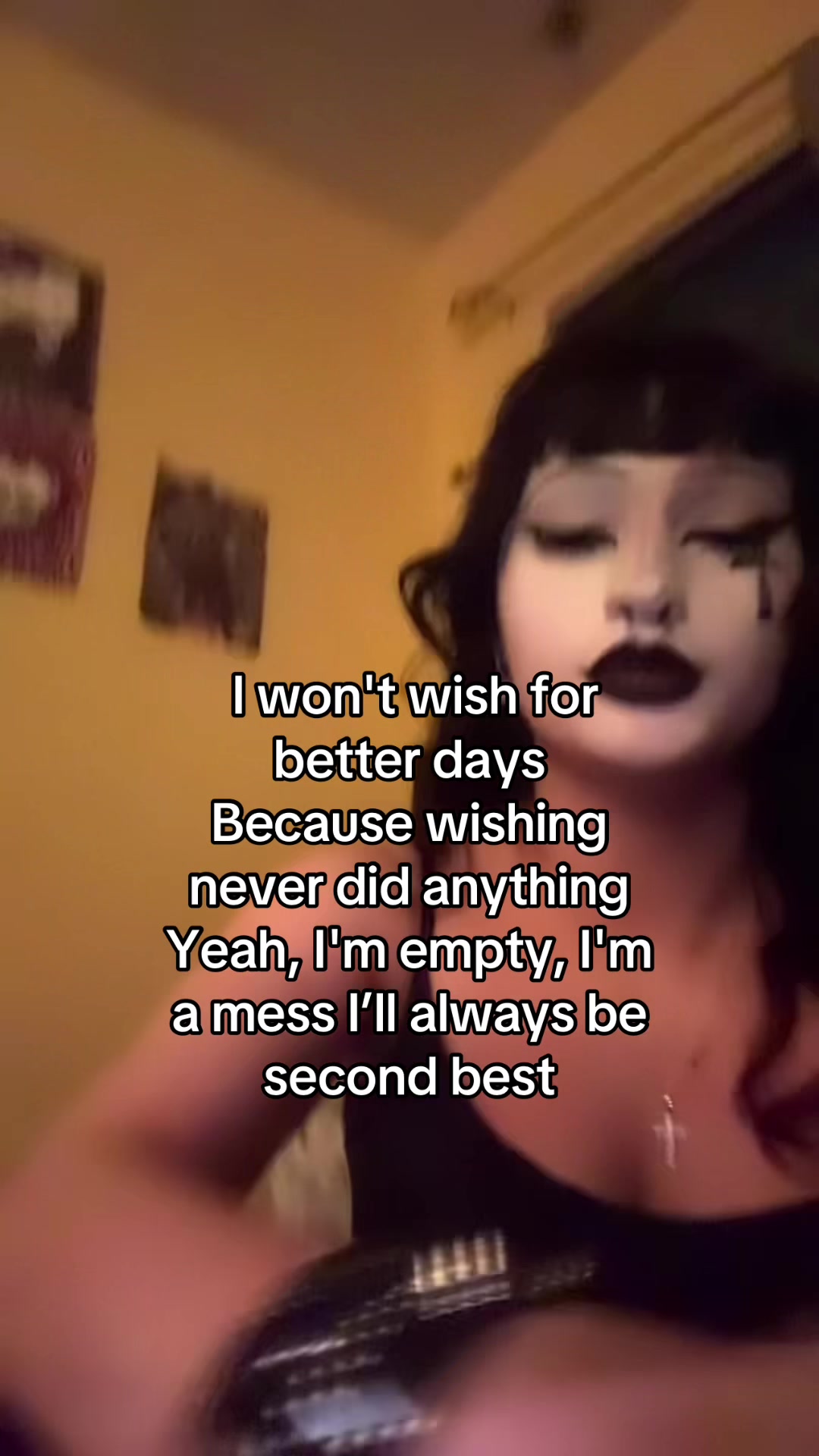 @Ava