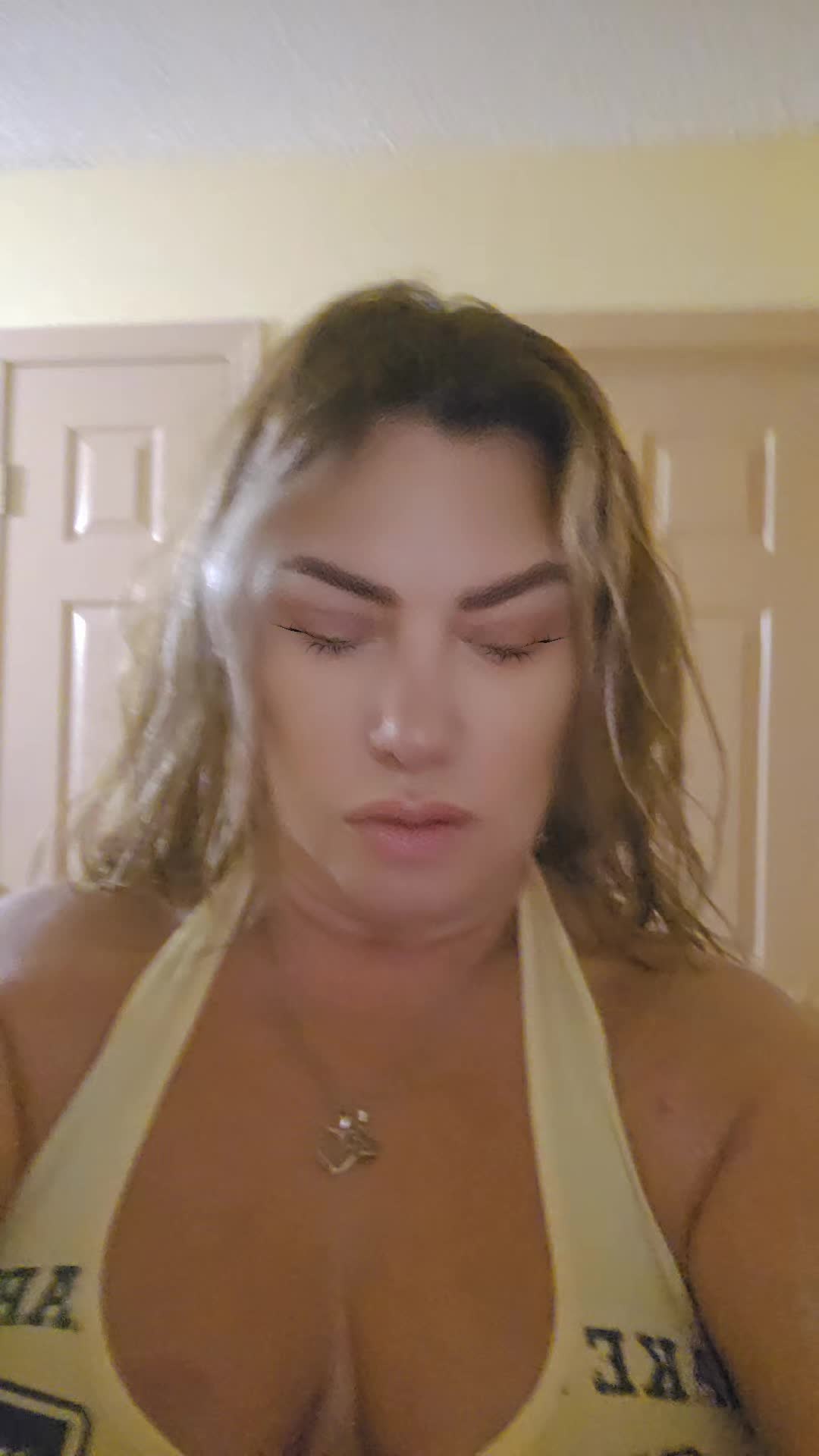 @isabella salazar bikini girl