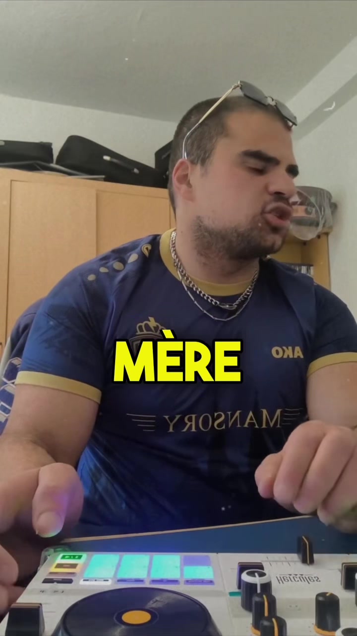 @Twistyi