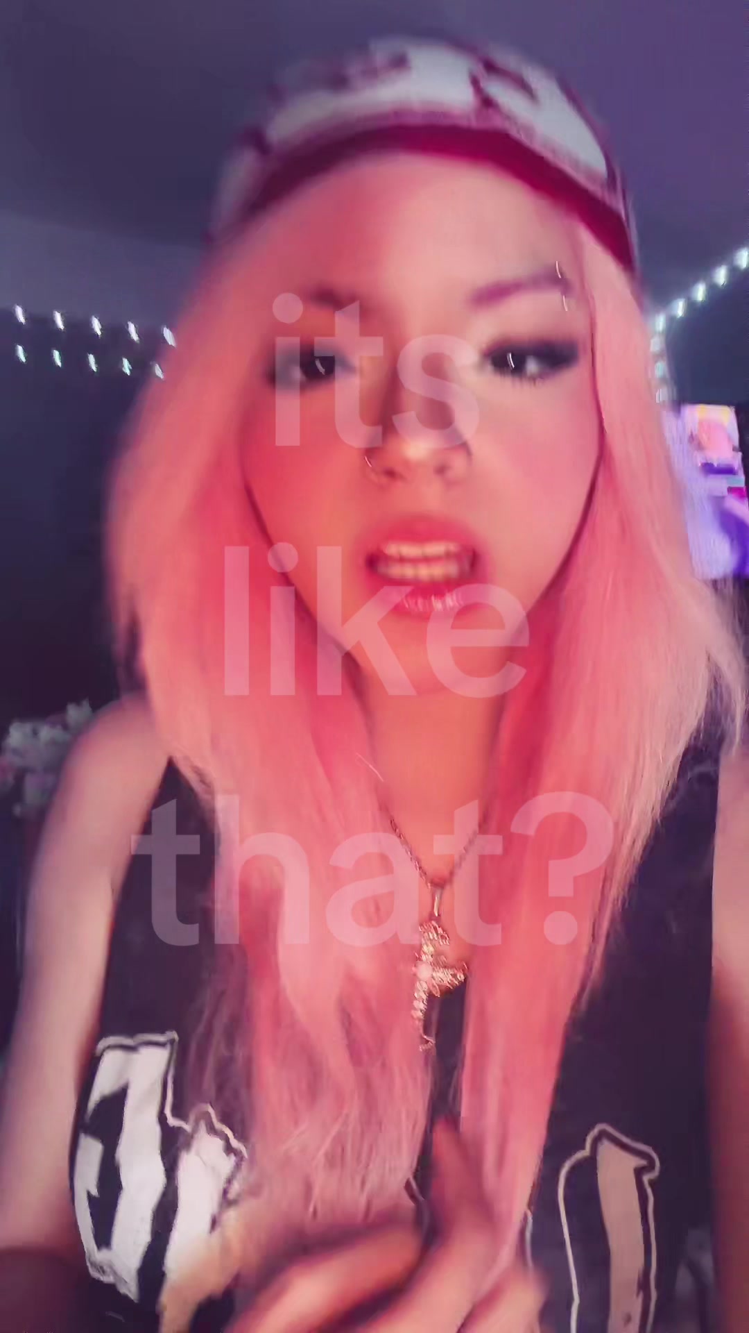 @🥳