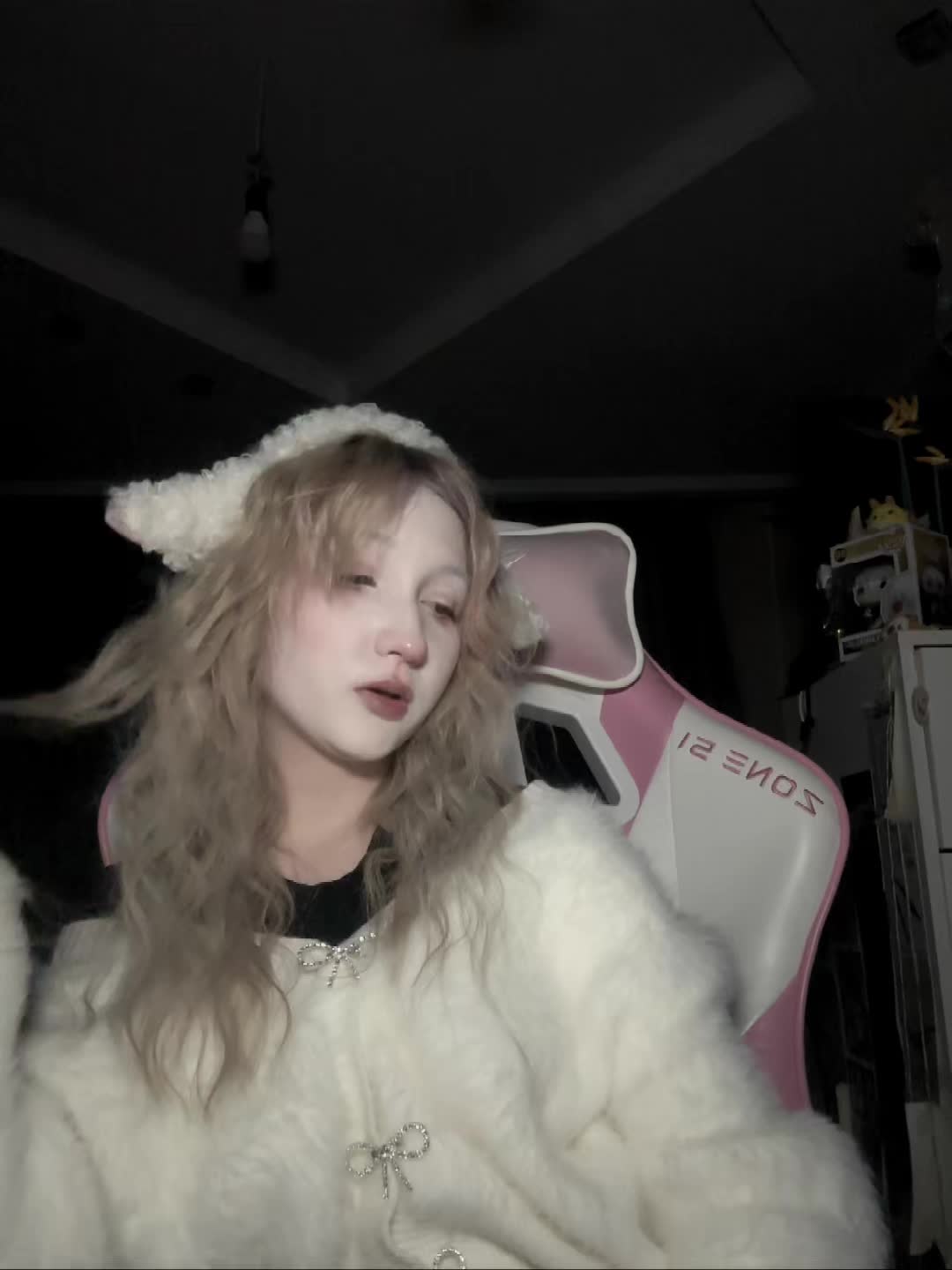 @тгк: lun&eacute;a🦢