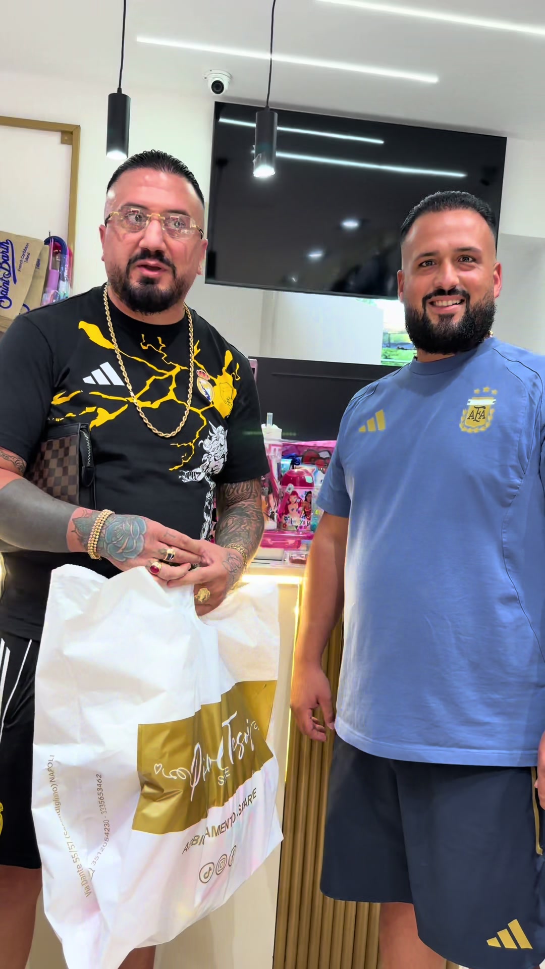 @Filippo Berluscone 13 💰⛓️💶