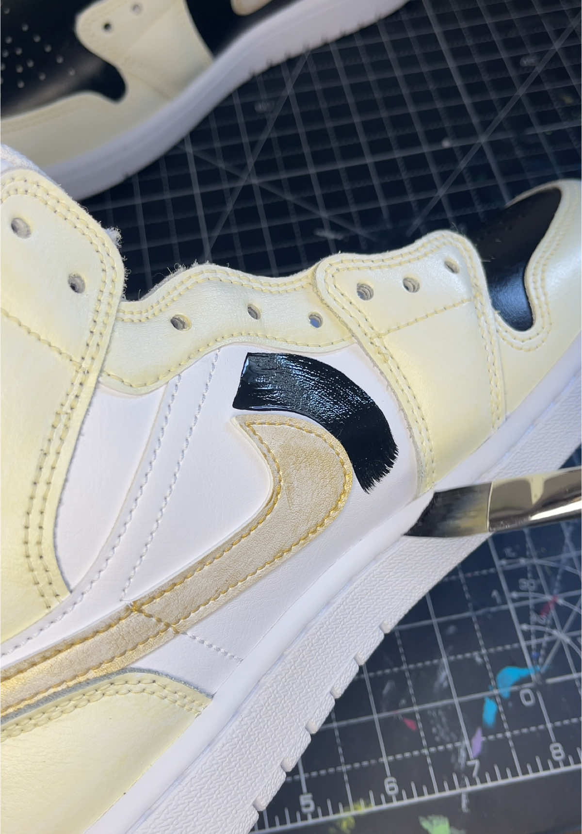 @Starkey Custom Co 👟