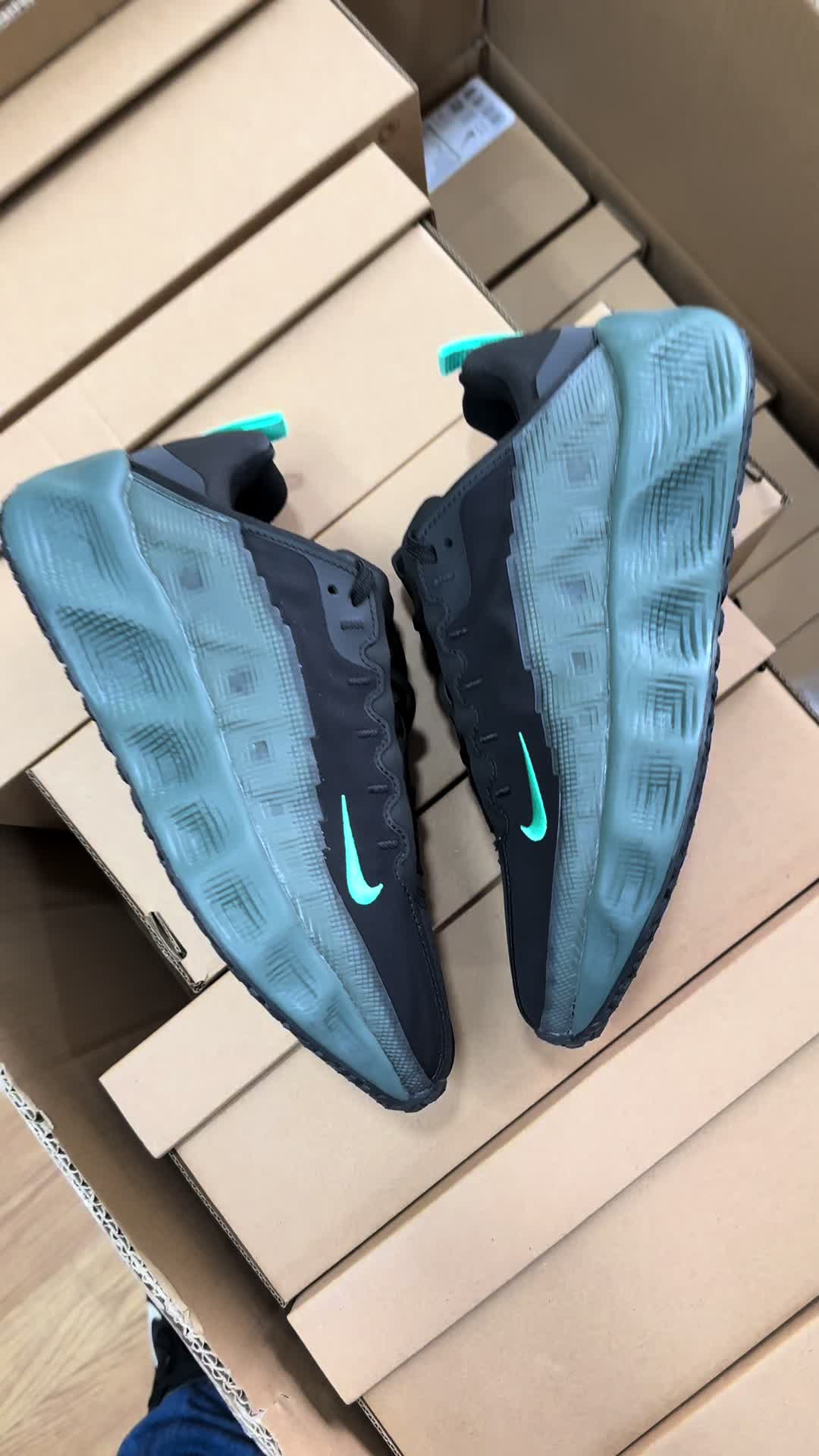 @shoeswholesaler