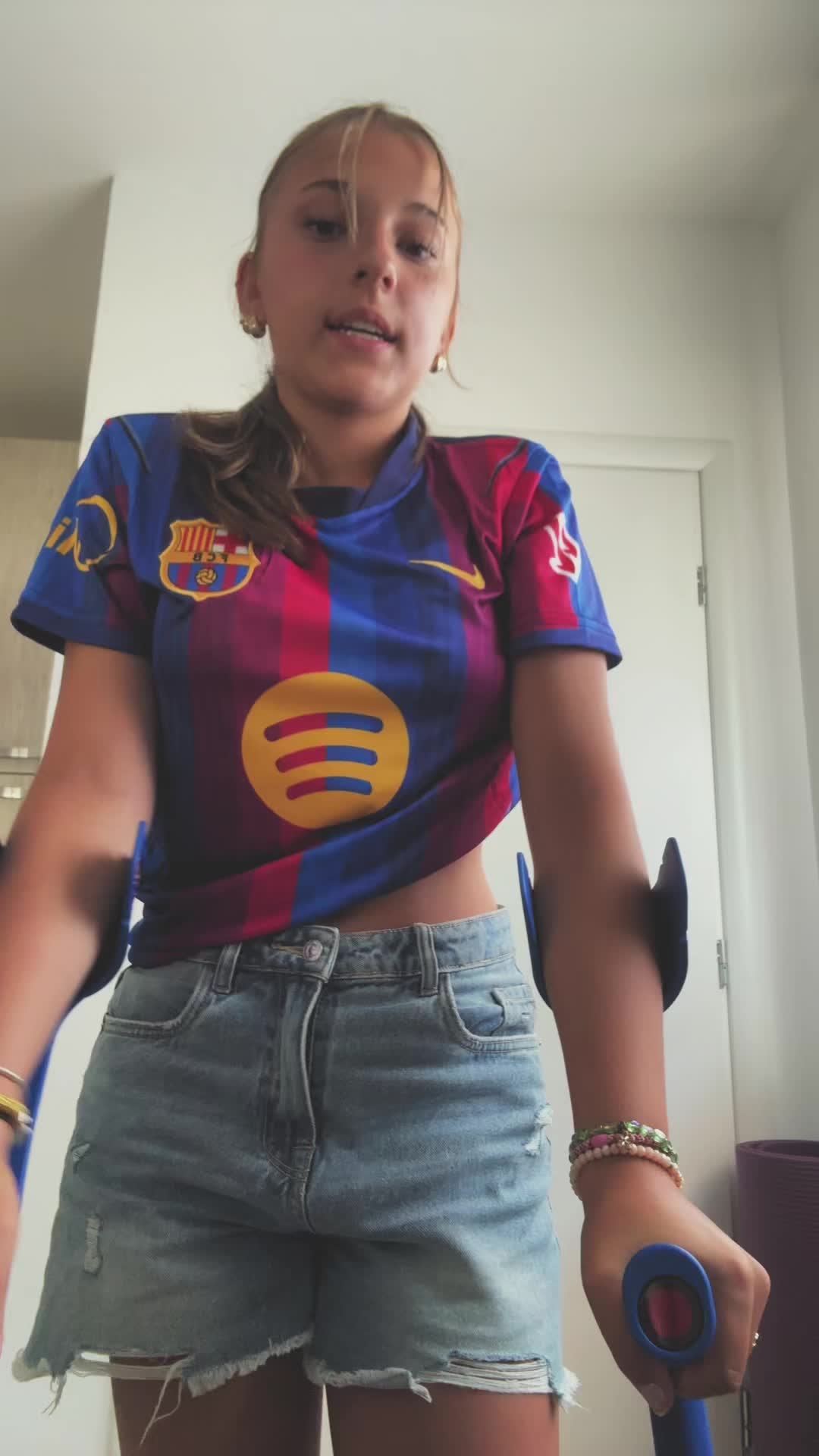 @Miraaa