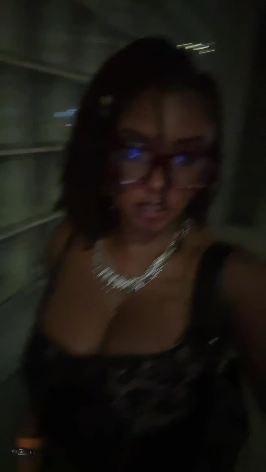@H0n3yX2