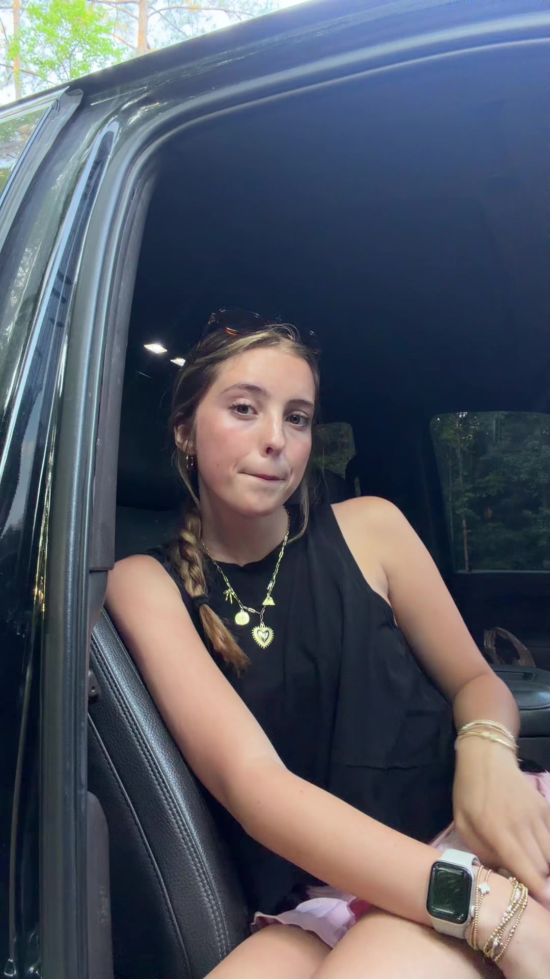 @🦄